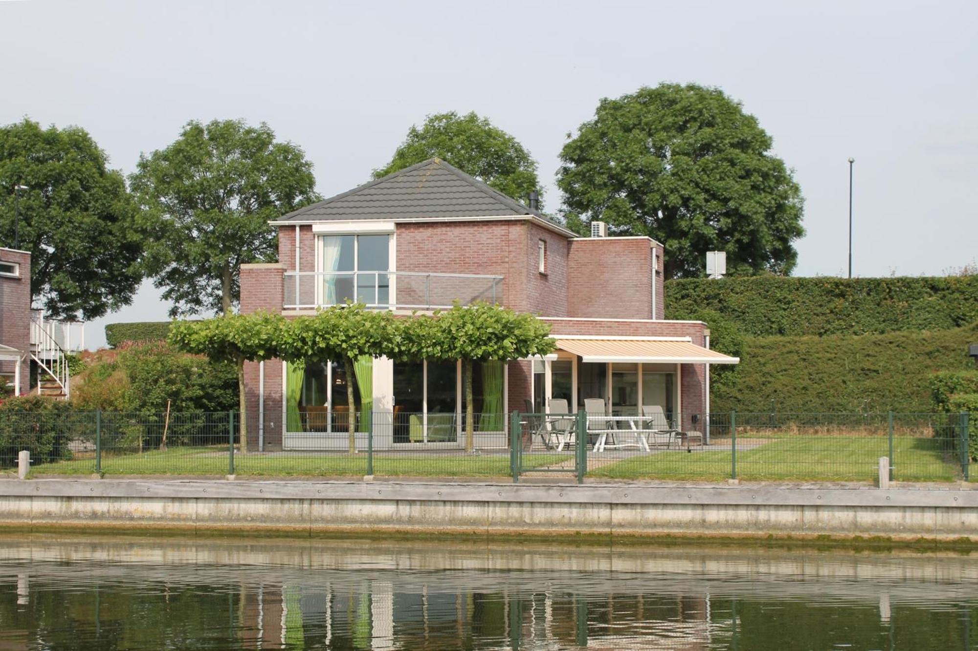 Nautic Rentals - Marinapark Oude-Tonge Exterior foto